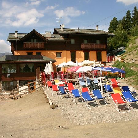 Chalet Dei Rododendri Vila Valdisotto Exterior foto